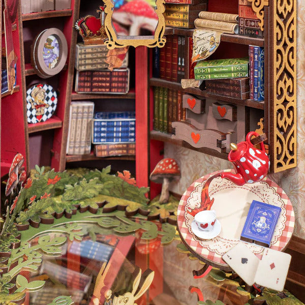 Rolife DIY Book Nook, Fall into Wonder Alice Adventure